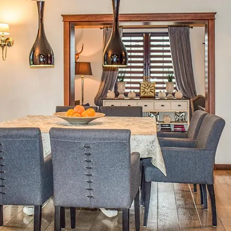 3 Bedroom Amazing In Golczewo Holiday home